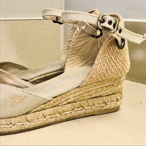 Cream Espadrilles - Picture 4 of 5